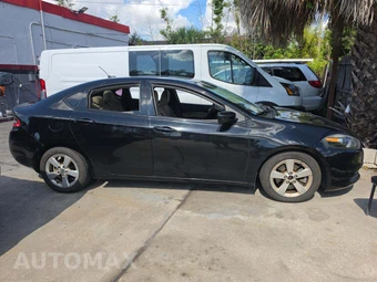 2015 Dodge Dart SXT – miniatura 4