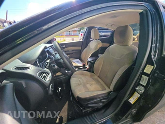 2015 Dodge Dart SXT – miniatura 6