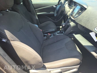 2015 Dodge Dart SXT - miniatura 8