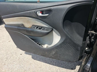 2015 Dodge Dart SXT – miniatura 9