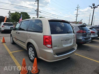 2015 Dodge Grand Caravan AVP 121.2" WB - miniatura 2
