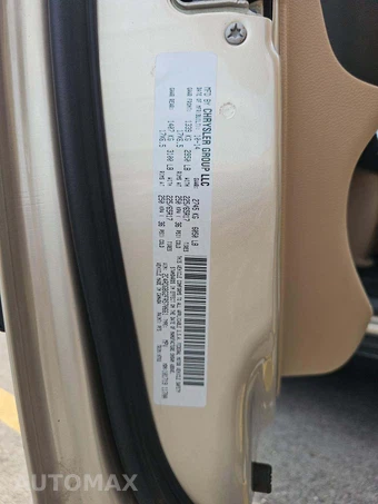 2015 Dodge Grand Caravan AVP 121.2" WB - miniatura 5