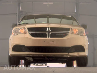 2015 Dodge Grand Caravan AVP 121.2" WB - miniatura 3