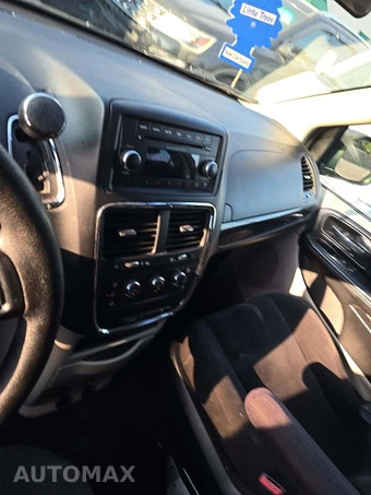 2015 Dodge Grand Caravan AVP 121.2" WB - miniatura 10