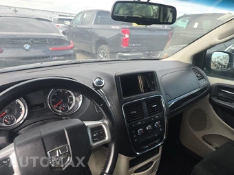 2015 Dodge Grand Caravan AVP 121.2" WB - miniatura 11