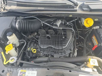 2015 Dodge Grand Caravan AVP 121.2" WB - miniatura 15