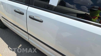 2015 Dodge Grand Caravan AVP 121.2" WB - miniatura 32