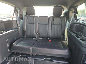 2015 Dodge Grand Caravan R/T 121.2" WB - miniatura 11