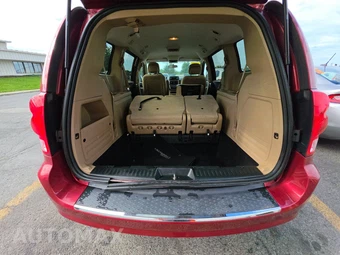 2015 Dodge Grand Caravan SE 121.2" WB - miniatura 17