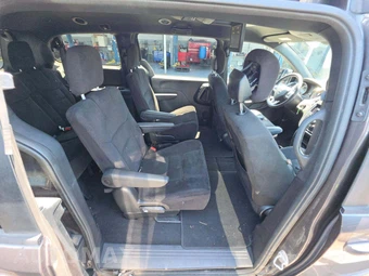 2015 Dodge Grand Caravan SE 121.2" WB - miniatura 17