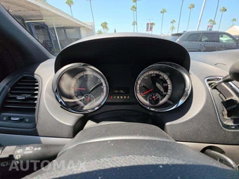 2015 Dodge Grand Caravan SE 121.2" WB - miniatura 9