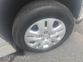2015 Dodge Grand Caravan SE 121.2" WB - miniatura 9