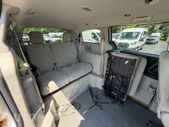 2015 Dodge Grand Caravan SE 121.2" WB - miniatura 28