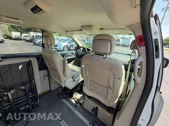 2015 Dodge Grand Caravan SE 121.2" WB - miniatura 30
