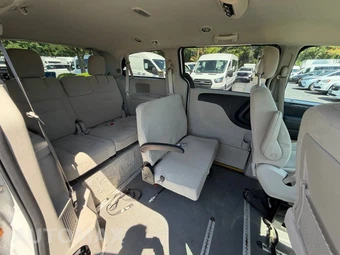 2015 Dodge Grand Caravan SE 121.2" WB - miniatura 33