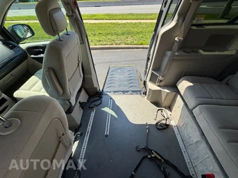 2015 Dodge Grand Caravan SE 121.2" WB - miniatura 39