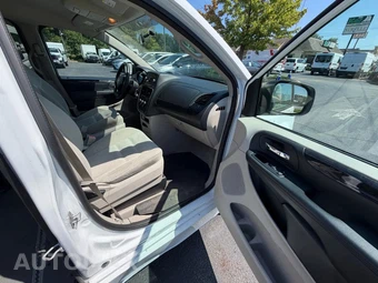 2015 Dodge Grand Caravan SE 121.2" WB - miniatura 53