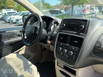 2015 Dodge Grand Caravan SE 121.2" WB - miniatura 59