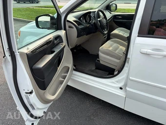 2015 Dodge Grand Caravan SE 121.2" WB - miniatura 18