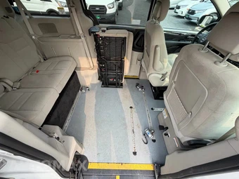 2015 Dodge Grand Caravan SE 121.2" WB - miniatura 2