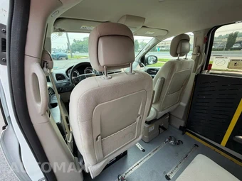 2015 Dodge Grand Caravan SE 121.2" WB - miniatura 28