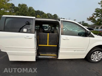 2015 Dodge Grand Caravan SE 121.2" WB - miniatura 36
