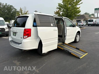 2015 Dodge Grand Caravan SE 121.2" WB - miniatura 42