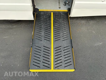 2015 Dodge Grand Caravan SE 121.2" WB - miniatura 43