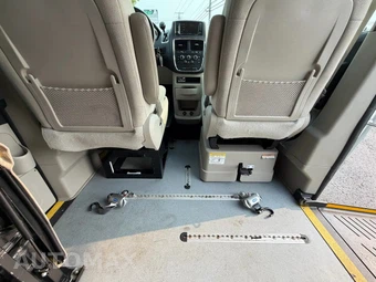 2015 Dodge Grand Caravan SE 121.2" WB - miniatura 52