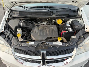 2015 Dodge Grand Caravan SE 121.2" WB - miniatura 62