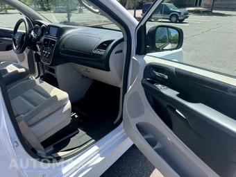 2015 Dodge Grand Caravan SE 121.2" WB - miniatura 20