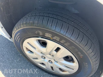 2015 Dodge Grand Caravan SE 121.2" WB - miniatura 38