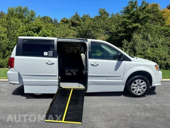 2015 Dodge Grand Caravan SE 121.2" WB - miniatura 4