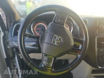 2015 Dodge Grand Caravan SE Plus 121.2" WB - miniatura 10