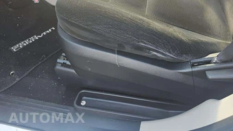 2015 Dodge Grand Caravan SE Plus 121.2" WB - miniatura 27