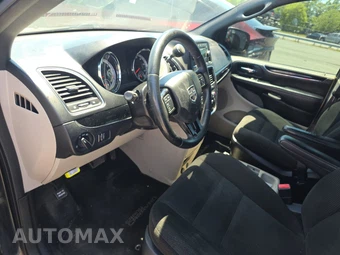 2015 Dodge Grand Caravan SE Plus 121.2" WB - miniatura 11