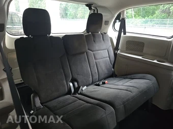 2015 Dodge Grand Caravan SXT 121.2" WB - miniatura 14