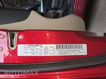 2015 Dodge Grand Caravan SXT 121.2" WB - miniatura 15