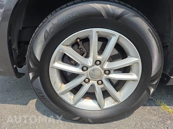 2015 Dodge Grand Caravan SXT 121.2" WB – miniatura 10