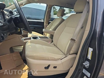 2015 Dodge Grand Caravan SXT 121.2" WB – miniatura 13