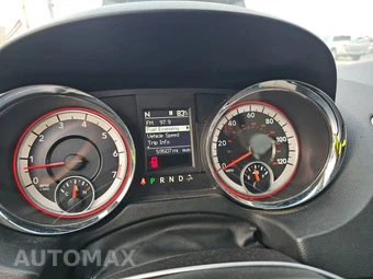 2015 Dodge Grand Caravan SXT 121.2" WB - miniatura 12