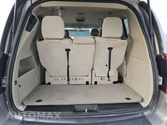2015 Dodge Grand Caravan SXT 121.2" WB - miniatura 18