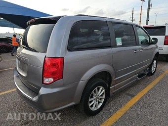 2015 Dodge Grand Caravan SXT 121.2" WB - miniatura 4
