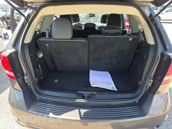 2015 Dodge Journey R/T – miniatura 15