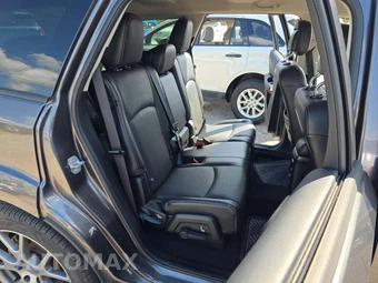 2015 Dodge Journey R/T – miniatura 17
