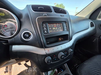 2015 Dodge Journey SXT - miniatura 32