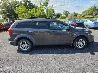 2015 Dodge Journey SXT - miniatura 4