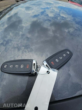 2015 Ford C-MAX Energi SEL – miniatura 5