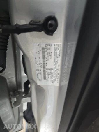 2015 Ford C-MAX Hybrid SE – miniatura 14