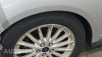 2015 Ford C-MAX Hybrid SE – miniatura 28